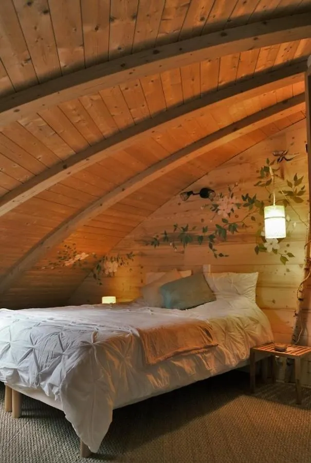 Au-Dela Des Nuages - Maison D'Hotes Insolite, Gite, Spa Aubessagne France