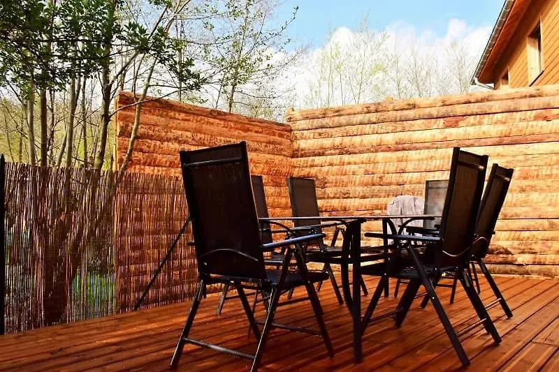 Au-Dela Des Nuages - Maison D'Hotes Insolite, Gite, Spa Aubessagne Guest house