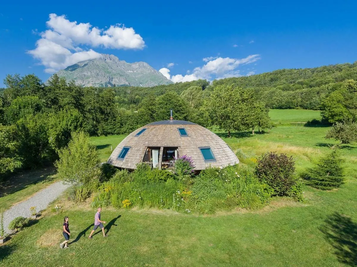 Guest house Au-Dela Des Nuages - Maison D'Hotes Insolite, Gite, Spa Aubessagne France
